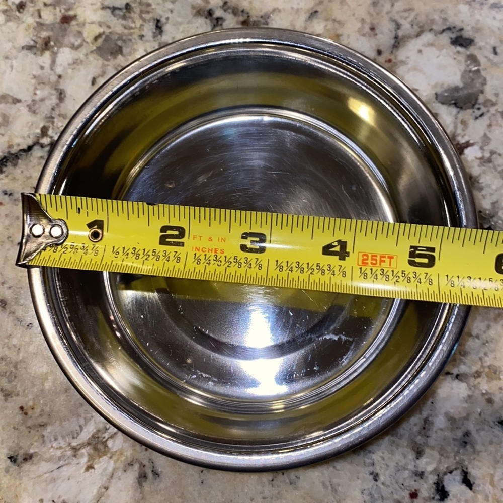 Sage Green pet food water bowl with Brown paw prints 🐾​​ - Picture 2 of 6